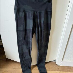ALO high waist camo vapor leggings